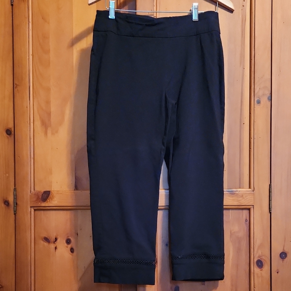 JM Collection Black Cropped Pants